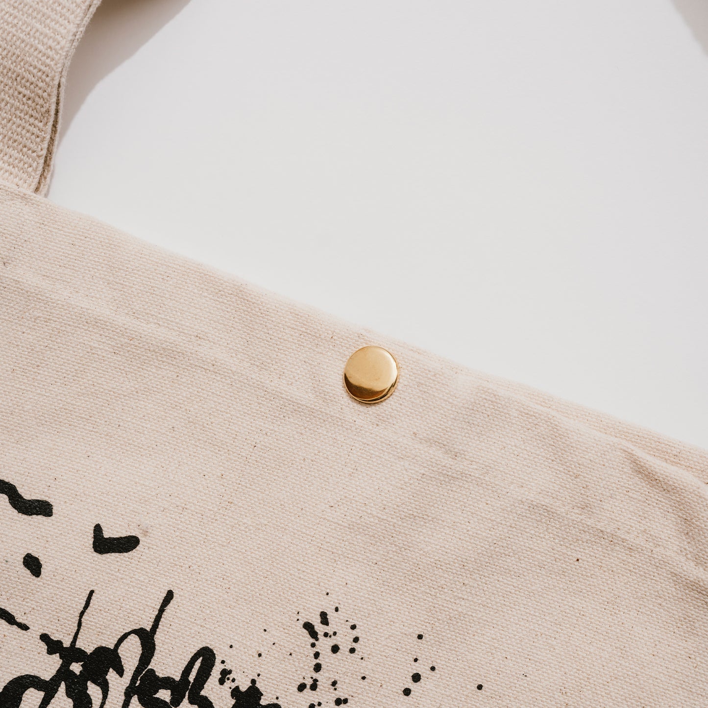 THE TOTE 001