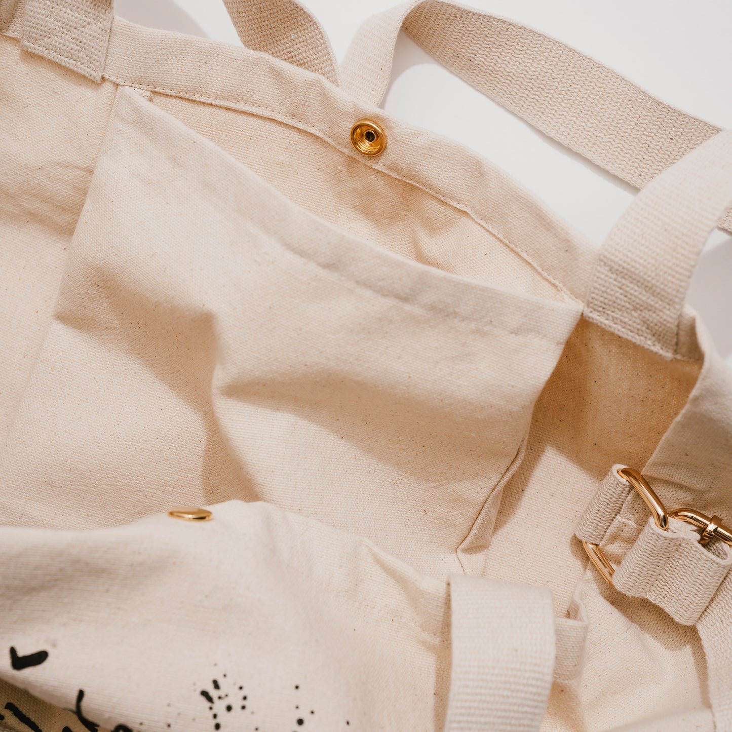 THE TOTE 001